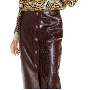 NWT. Rachel Comey × Target Women's Faux Leather Textured
Pencil Skirt